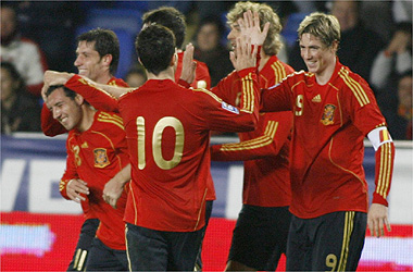Partido amistoso que reafirma el buen momento de la Seleccion. España (3) - Chile (1)