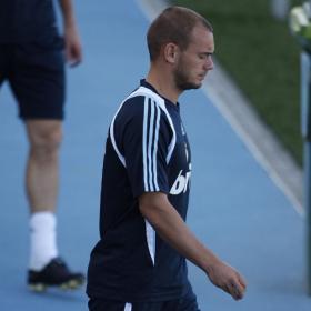 Sneijder el ultimo en salir.